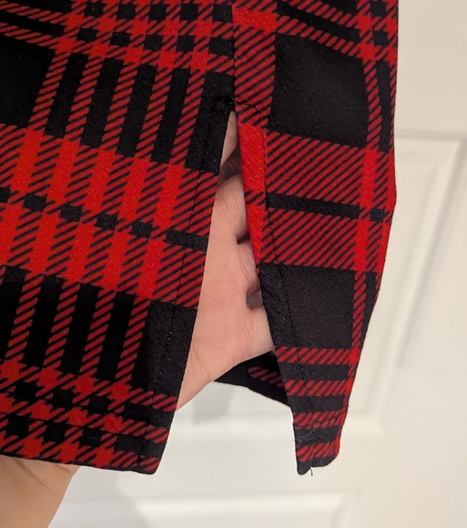 Plaid skirt - Picture 2 of 3